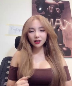 Soi silip của tiktoker Gia Khang phiên livestream mới nhất